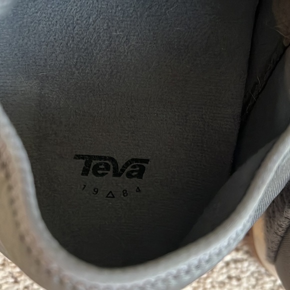 Teva ReEmber Fleece Moc Dark Gull Grey Slipper - Picture 11 of 13